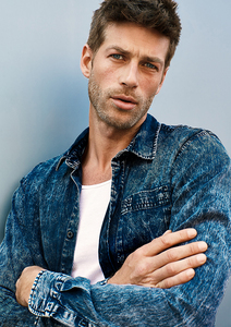 JULIAN  SCHALK