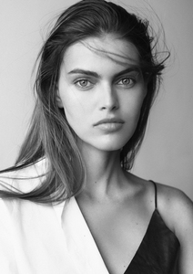 KAMILA HANSEN
