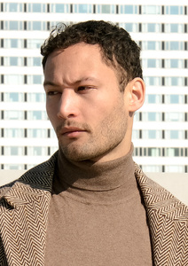 TOM VAN HAUWAERT