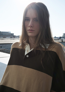 LOUISE W